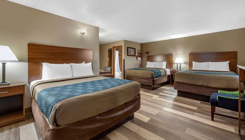 Habitación - Econo Lodge Hays I-70