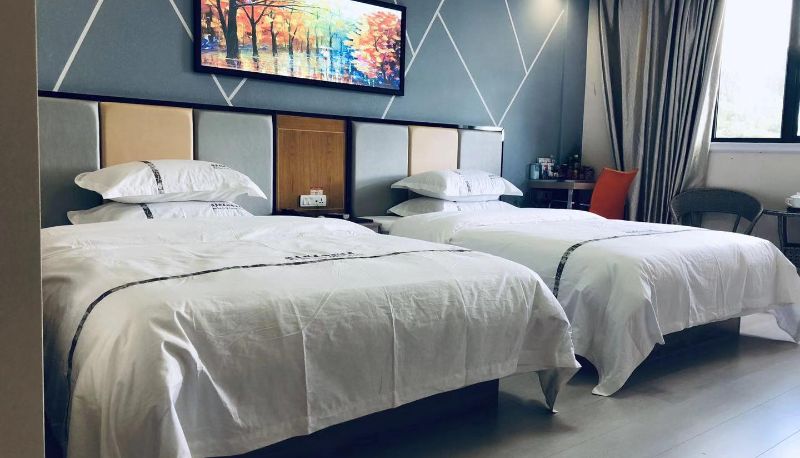 Camera - Victoria Fashion Hotel