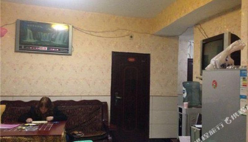 Reception - Jingxuan Hostel (Chongqing Nanchuan)