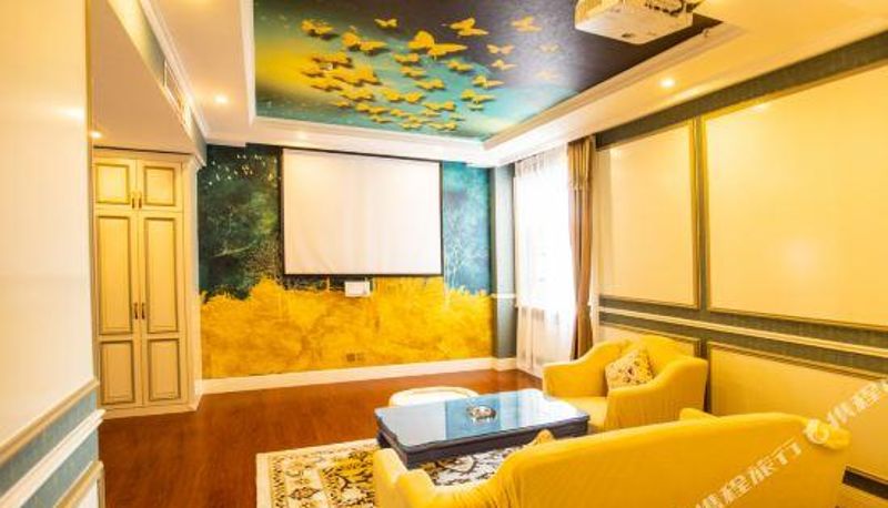Camera - Tianjin Haizhiyun Film Theme Hotel