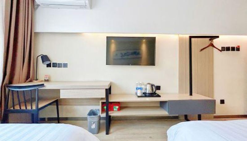 Camera - Tiantian Ruyi Business Hotel