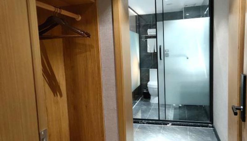 Camera - Xichuan Aishang · Selected Hotel