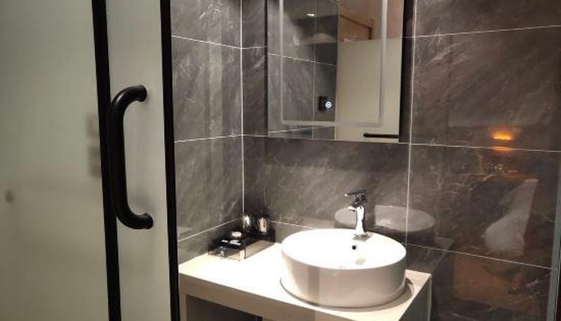 Camera - Xichuan Aishang · Selected Hotel