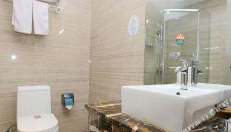 Zimmer - GreenTree Alliance Hotel (Quanjiao High-speed Railway Station Jianghai New City Plaza)