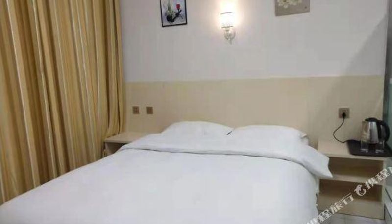 Zimmer - Huaxian Yangguang Express Hotel