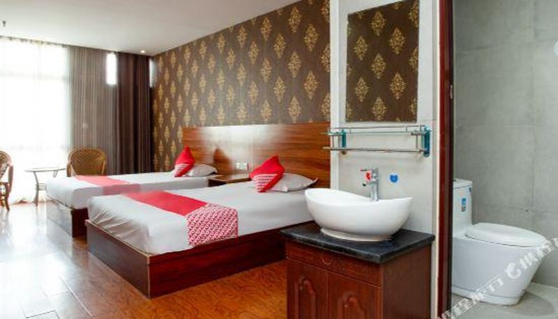 Camera - Yiyuanting Business Hotel