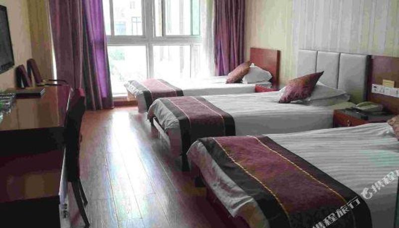 Pokój - Qihua Business Hotel
