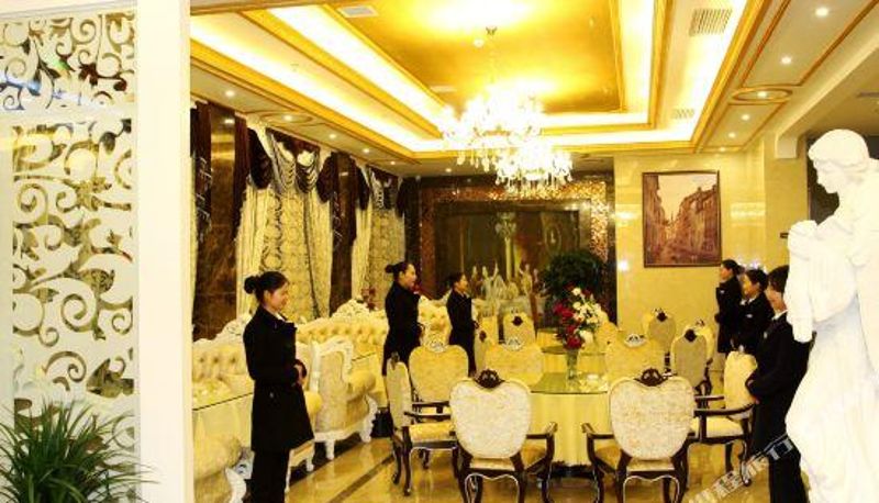 Interior view - Venice International Hotel