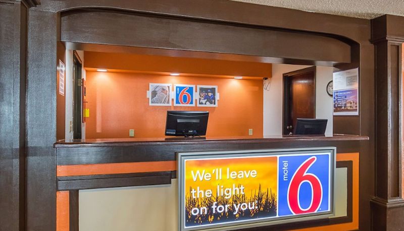 Salón - MOTEL 6 CROSSROADS MALL-WATERLOO