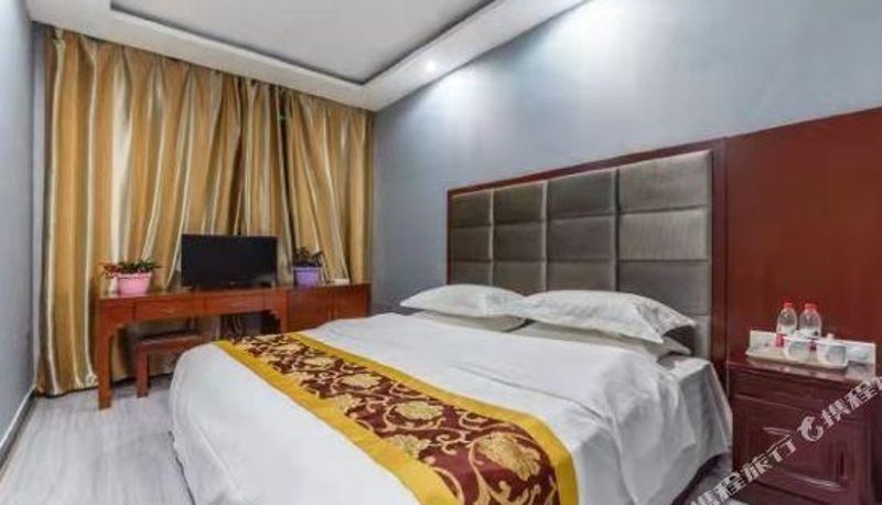 Camera - Paibai Yun Hotel (Wutaishan Zhenrong Temple)
