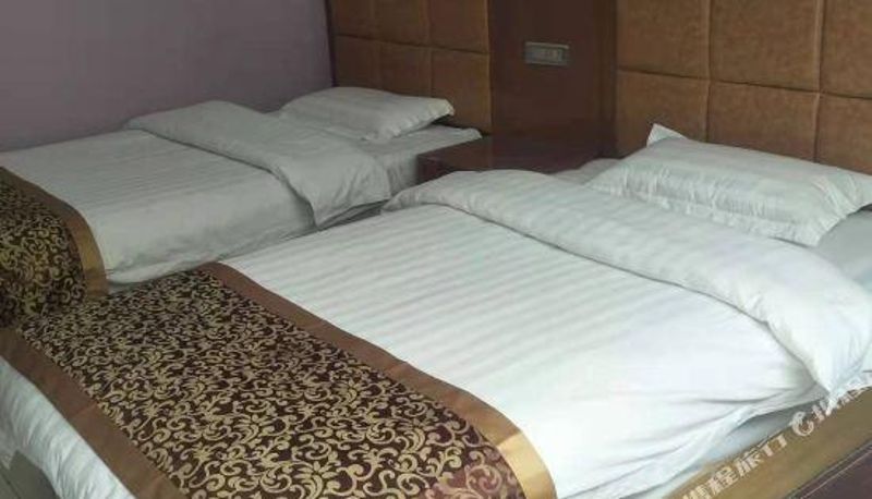 Pokój - Wutaishan Jiuhong Hotel