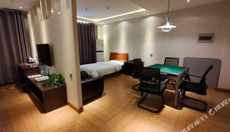 Kamer - We Holiday INN