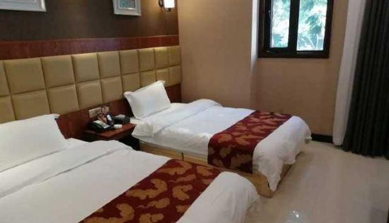 Camera - Jinyuan Business Hotel