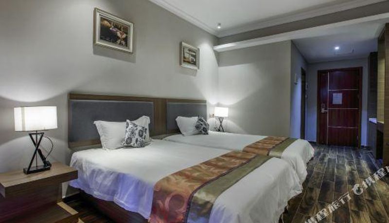 Zimmer - Elephant Hotel