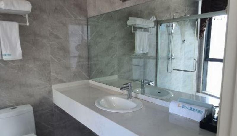 Zimmer - 92 Bayin Box Entertainment Hotel