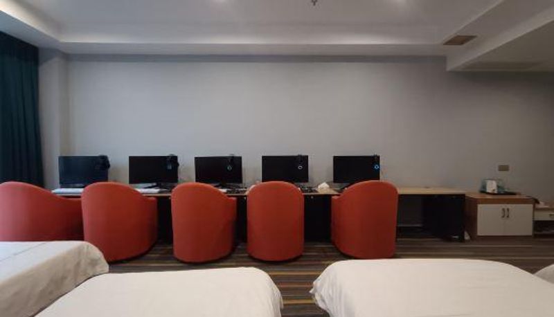 Zimmer - 92 Bayin Box Entertainment Hotel