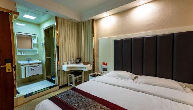 Zimmer - Super 8 Hotel (Jinzhai Dabie Mountain Logistics Park)