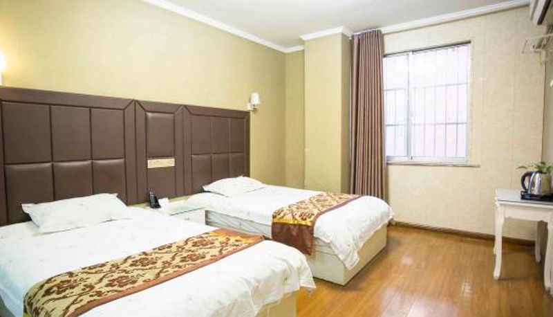 Zimmer - Fuyang Fanke Express Hotel (RT-Mart)