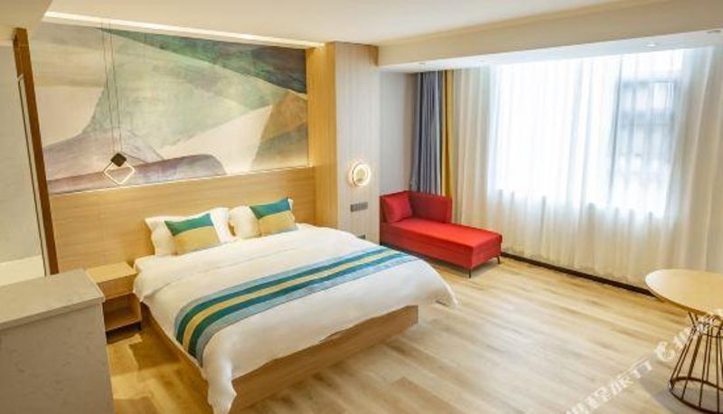 Kamer - man feng four seasons plus hotel