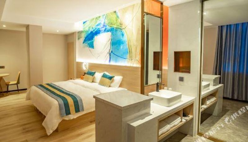 Kamer - man feng four seasons plus hotel