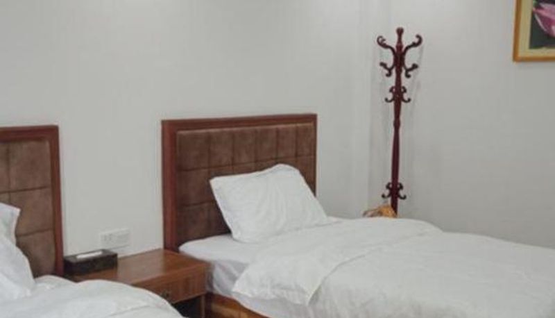 Camera - Convenient Hotel Pingyuan