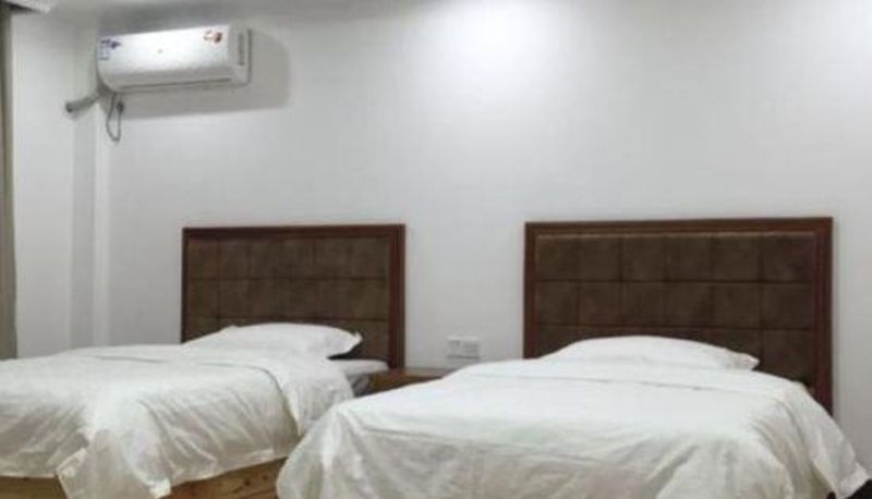 Camera - Convenient Hotel Pingyuan