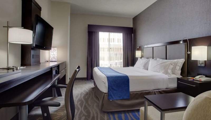 Pokój - Holiday Inn Express & Suites MEADOWLANDS AREA by IHG