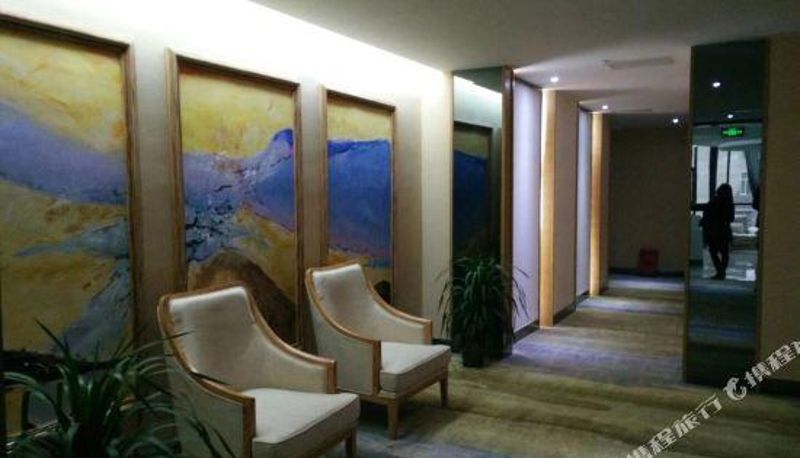 Reception - Xichong Orange Hotel