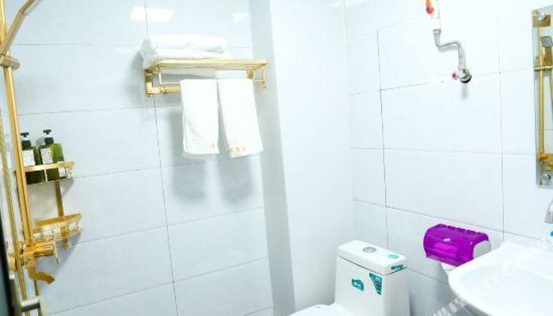 Zimmer - Xinzheng Weila Theme Hotel