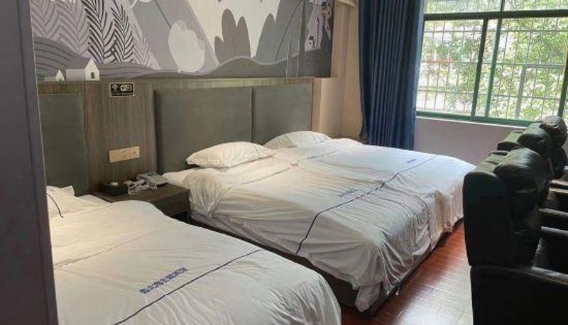Zimmer - Xinbei'hai Theme Hotel