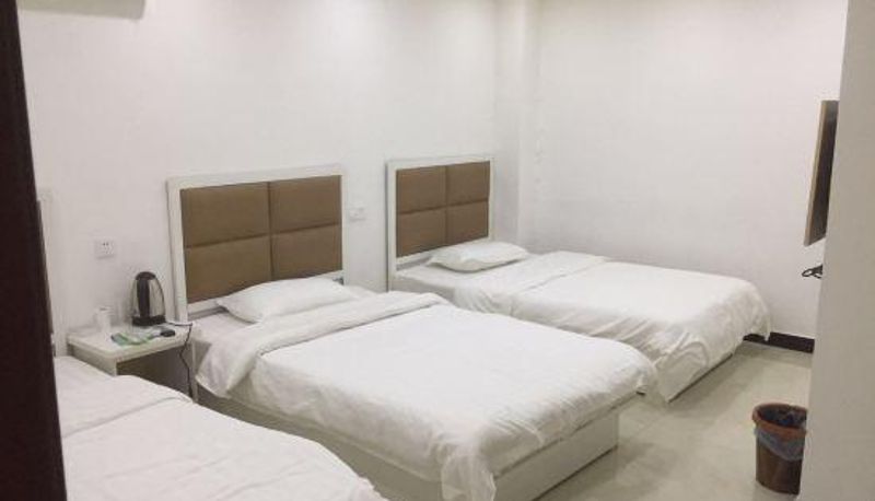 Innenbreich - Xinzheng Yibai Hotel