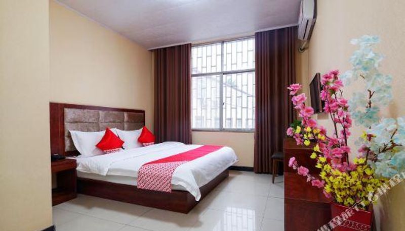 Business-Zimmer - OYO Xinzheng Leyuan Hotel