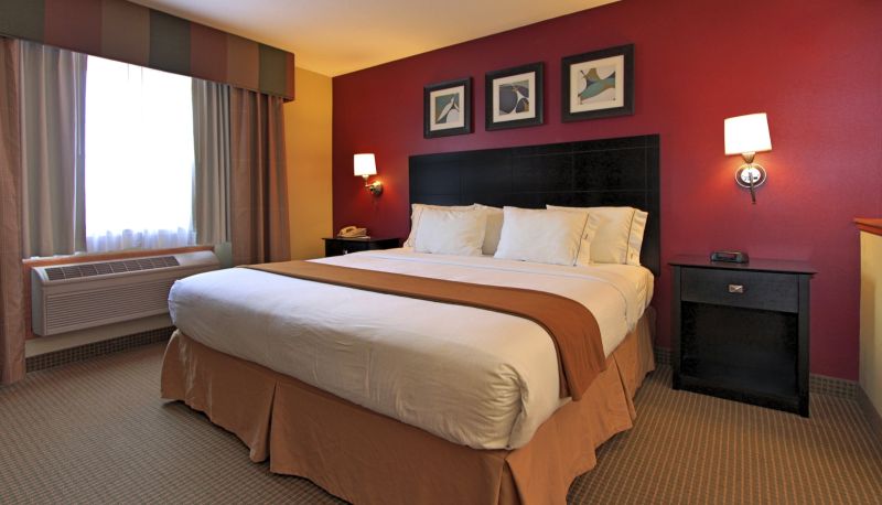 Zimmer - Holiday Inn Express & Suites DEFIANCE by IHG