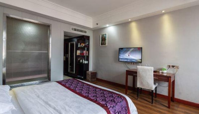 Camera - Longhui Marriott Boutique Hotel