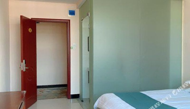 Camera - Taihe Jiahe Business Hotel