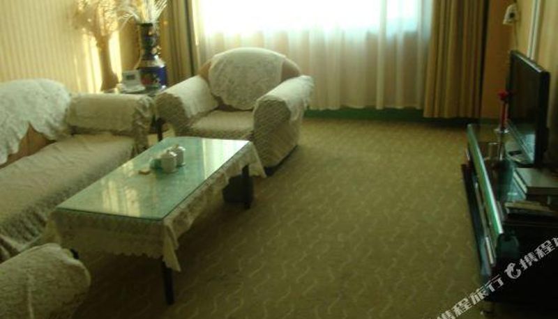 Suite - Changji Huaye Hotel