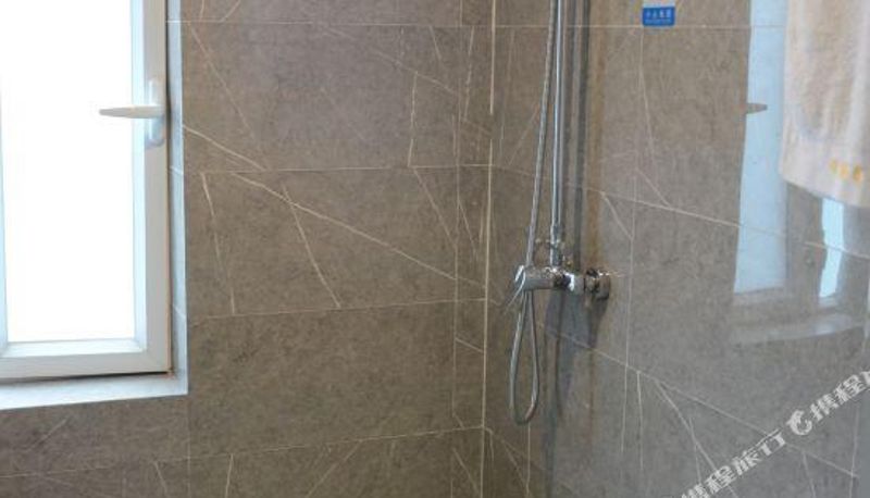 Zimmer - Changji Lingke Business Hotel