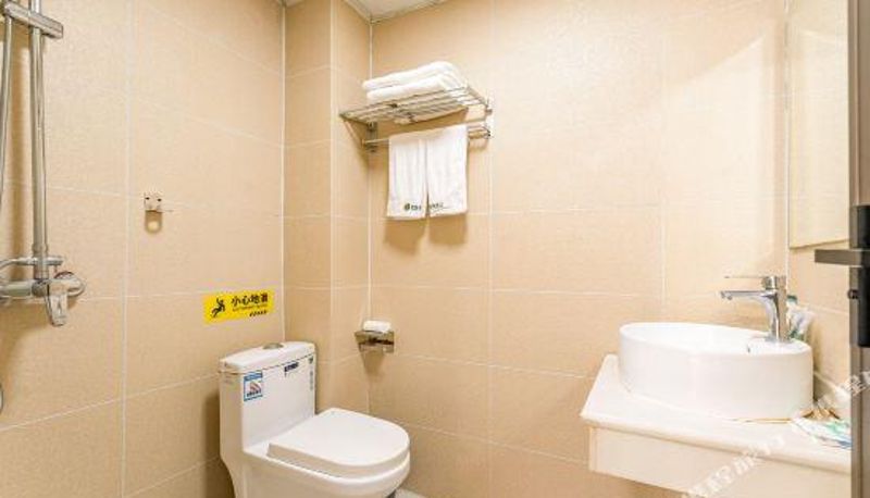 Chambre Familiale - Aike Hotel (Zoucheng Railway Station Guihe)