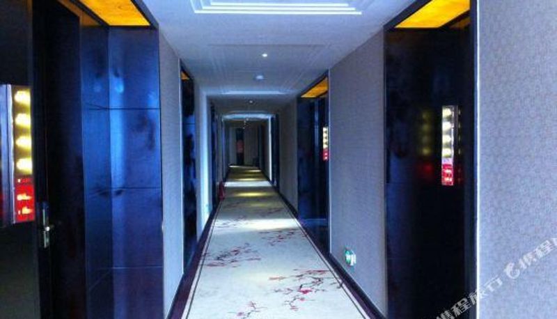 Vista interna - Lingshui Hotel