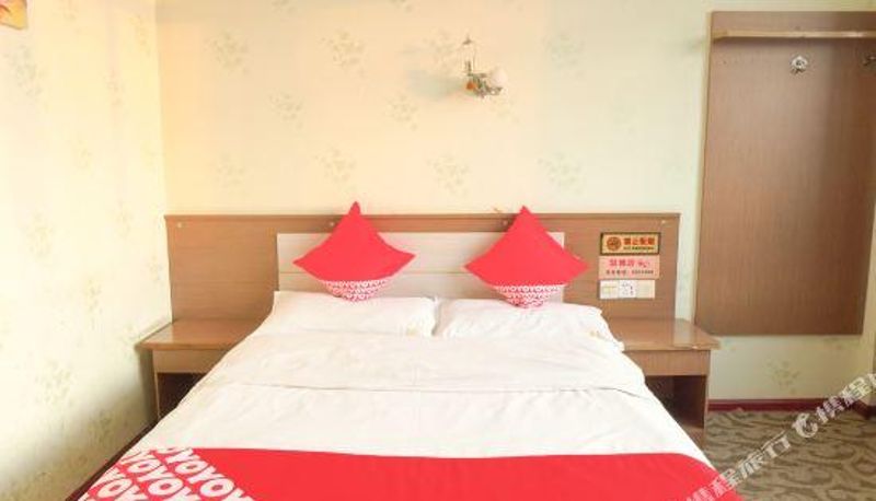 Chambre - Daxin jinbi convenient hotel