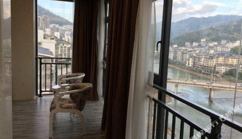 Innenbreich - Li Jing Holiday Inn