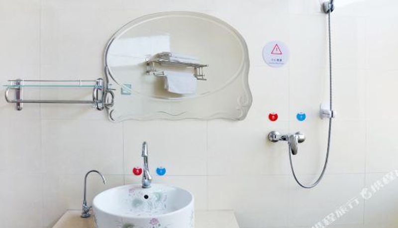Habitación familiar - Jingxin Business Hotel