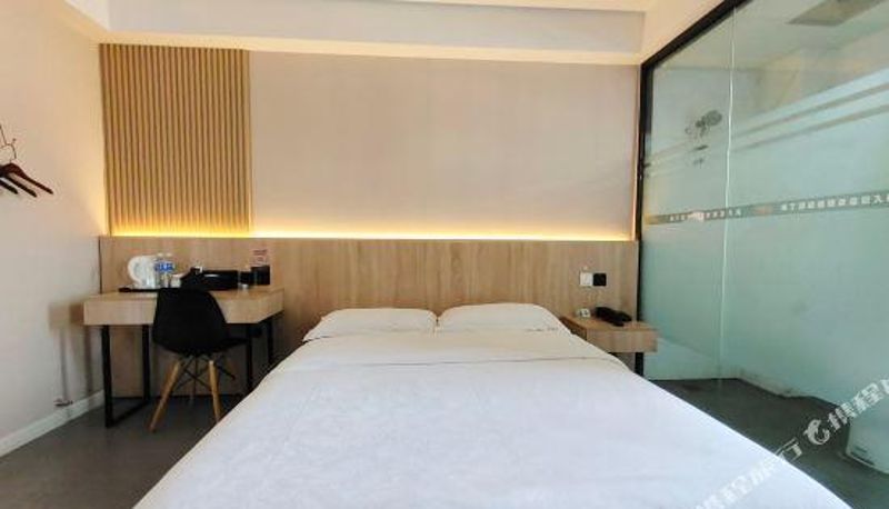 Kamer - Podinn hotel (Department store of Zoucheng Railway Station)