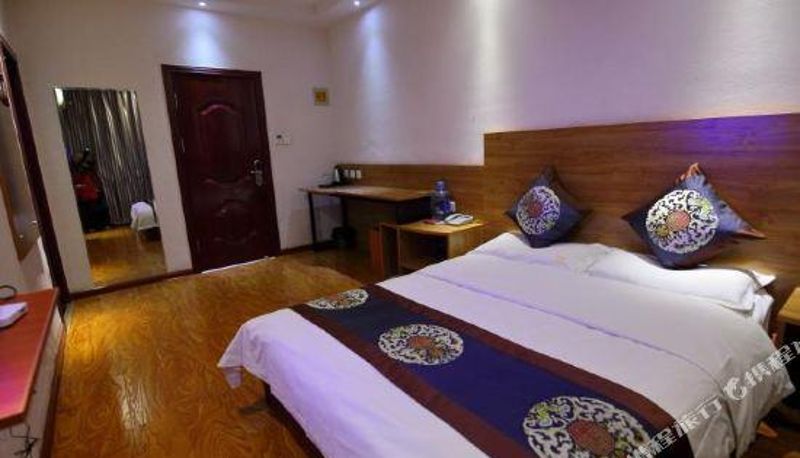 Room - Jiwei Hotel