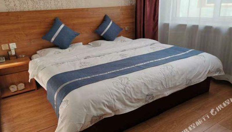 Room - Jiwei Hotel