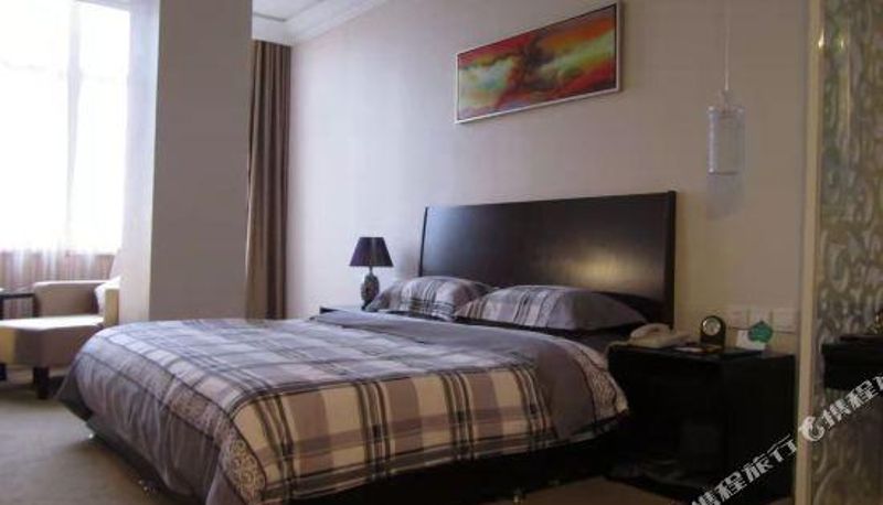 Camera business - Cinda Hotel