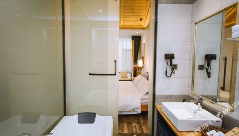 Room - Milemingdian Courtyard