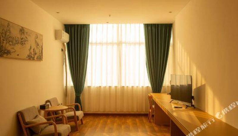 Suite - Zhaoyuan Qianxuan Hotel