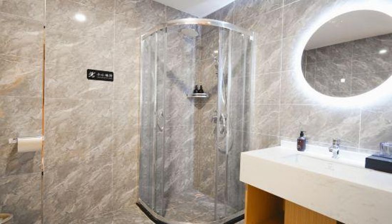 Camera - Weiyuan Business Hotel