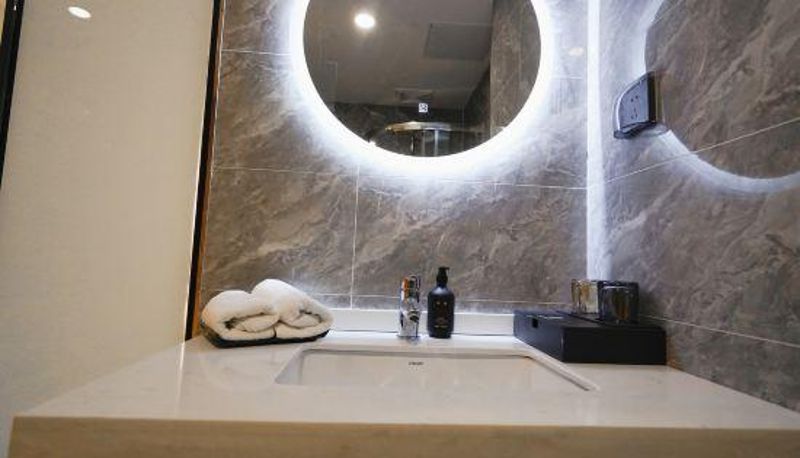 Camera - Weiyuan Business Hotel